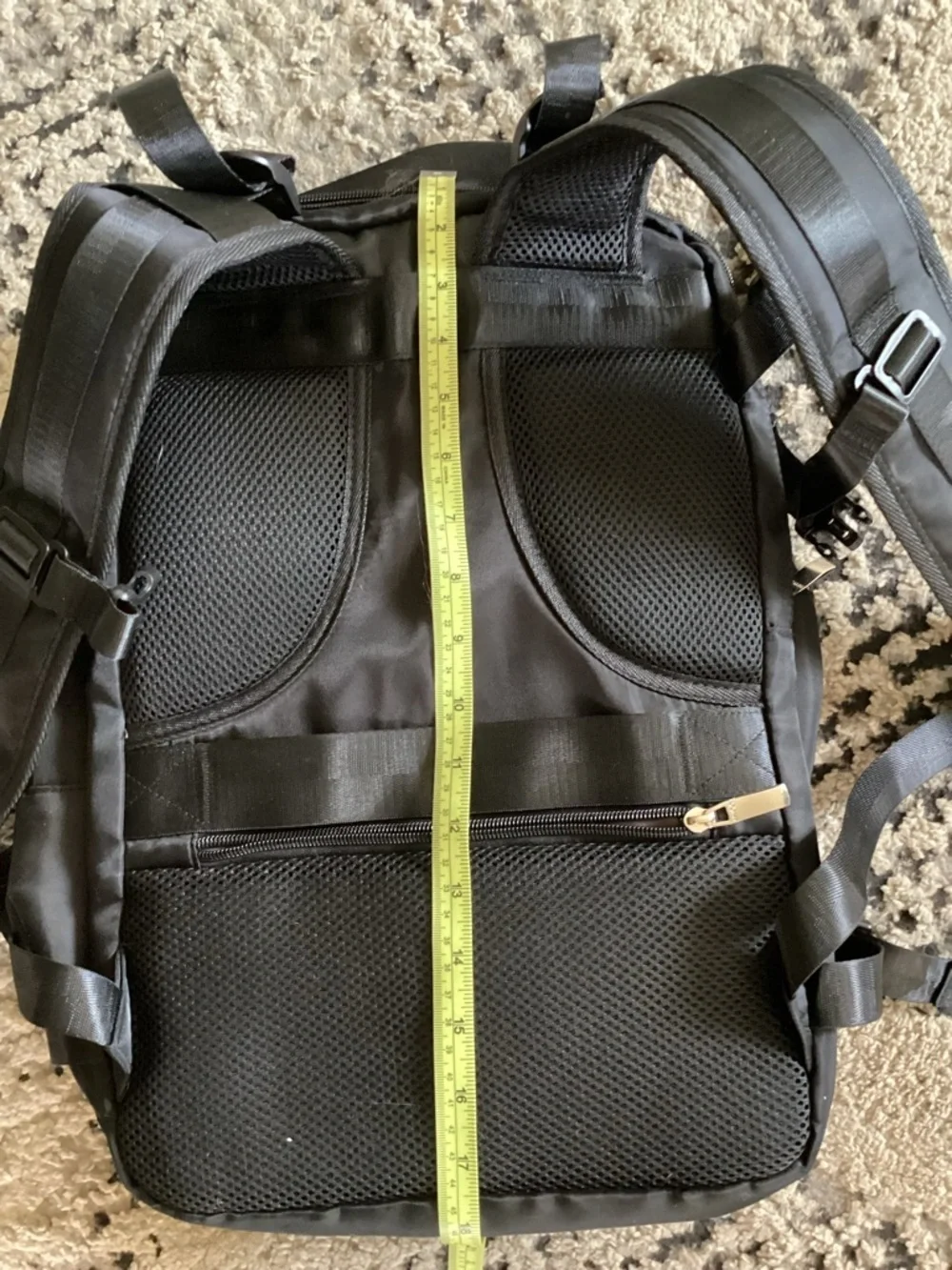 MYCO TRAVEL BACKPACK MULTIPLE ZIPPED POCKETS MOPHIE CHARGER